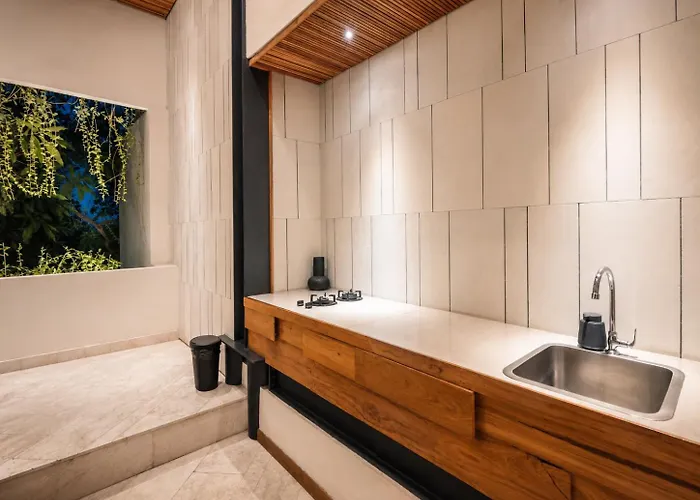 Exquisite 1-Br Loft Art Deco Charm Shared Pool アパート チャングー