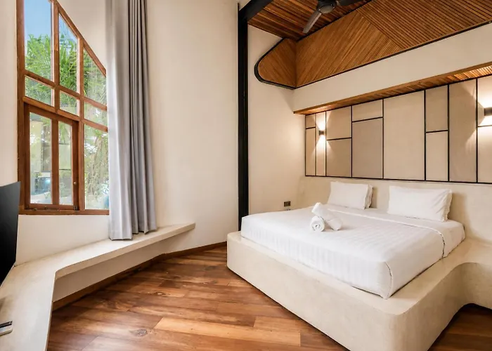 Opulent 1-Br Loft With Art Deco Shared Pool تْشانغو